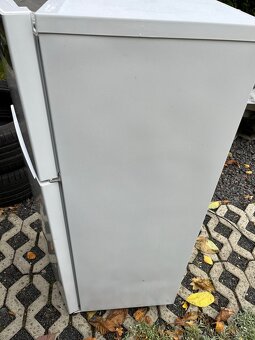 Prodám malou ledničku s mrazákem AEG - 3