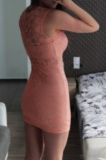 Lososové minišaty River Island - 3