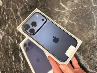 Modry iphone 17pro 512Gb - 3