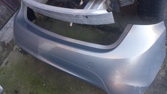 Opel Meriva B rok 2014 zadní nárazník,výztuha,držáky narazni - 3