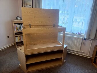 Skříňka s akváriem - 3