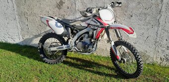 Yamaha YZF 450 - 3