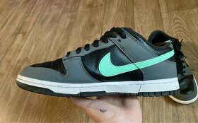 Nike Dunk Low Green Glow - 3