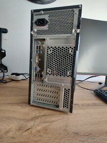 Stolni PC i5 4570/8GB RAM/WIN 10 - 3