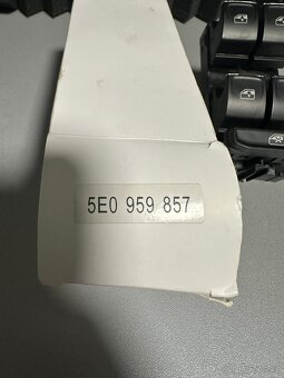 Spínač ovládání oken Škoda - 3