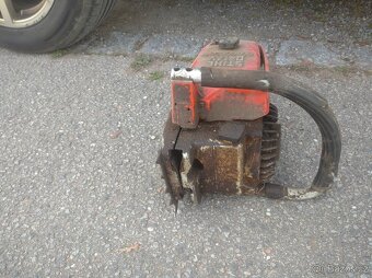 Historická pila Stihl 041 - 3