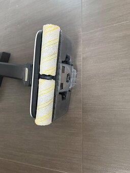 Podlahová myčka KARCHER - 3