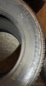 Pneu 215/65 R15 Imperial - 3