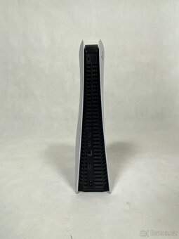 PlayStation 5 s CD mechanikou - 3
