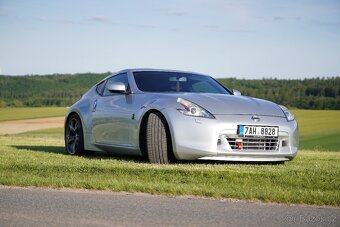 Nissan 370 Z - 3