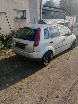 Ford fiesta - 3