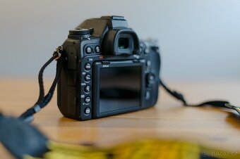Nikon D780 - 3