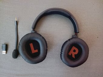 Herní bezdrátová sluchátka JBL Quantum 350 - 3