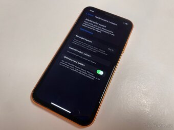 IPhone XR v těle iPhone 17 Pro - 3