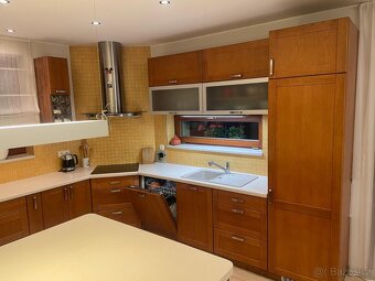 Kompletní kuchyňská linka včetně funkčních spotřebičů - 3