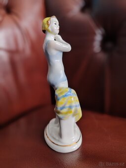 Raritní art deco soška, porcelán, plavkyně. - 3