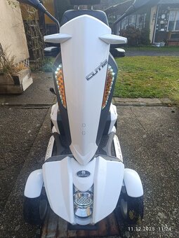 Prodám elektrický skútr CUTIE - 3
