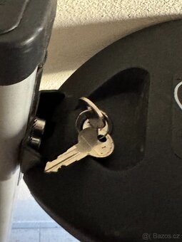 Hakr střešní nosiče Škoda Fabia II 2007-2014 Hatchback - 3