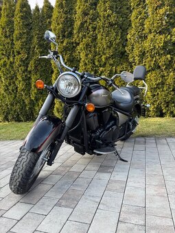 Kawasaki VN900 Classic - 3