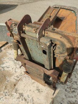 Zetor sedačka - 3