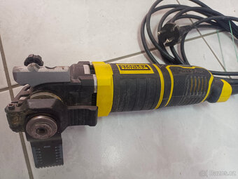 Oscilační bruska Stanley Fatmax FME 650, 300 W - 3