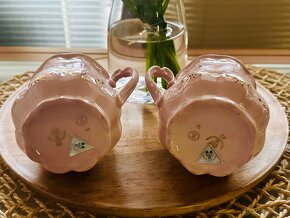Hrnečky z růžového porcelánu - 3