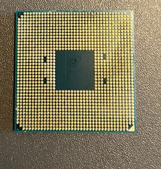 AMD RYZEN 7 5800x - 3