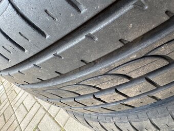 2x 235/55 R17C VW T5 cca. 60% - 3