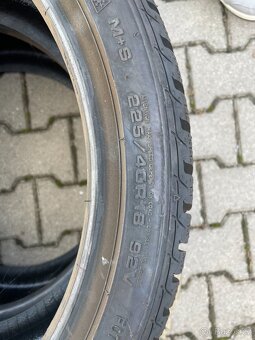 Pneu zimní 225/40 R18 Sava - 3