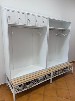 Dvě kov+ dřevo šatní pracovní skříně - 3