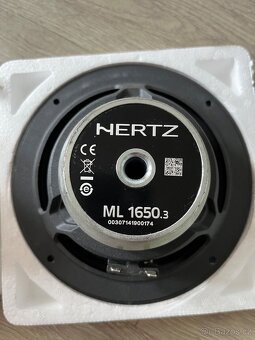 Auto reproduktory hertz - 3