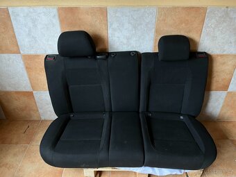 sedačky škoda fabie 1,2 - 3
