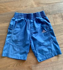 Sportovní kraťasy Adidas vel. 104 - 3