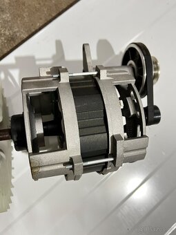 Motor LG EAU62423301 - 3