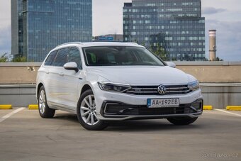Volkswagen Passat Variant 1.4 TSI PHEV GTE , záruka 08/2026 - 3