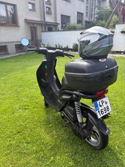 Prodám Skútr + Helma - 3