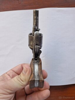 Belgický revolver - 3