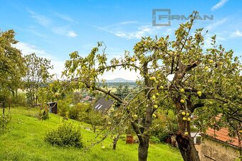 Prodej stavebního pozemku1484 m2 s výhledem na Říp v Hořeníc - 3