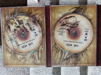 Pán Prstenů Dvě Věže speciální vydání DVD a kniha o Glumovi - 3