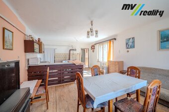 Semice, prodej rodinného domu 3+kk, na pozemku 298m2. - 3