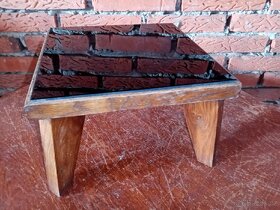 Starožitný stolek s opaxitovým sklem pod květináč - 3