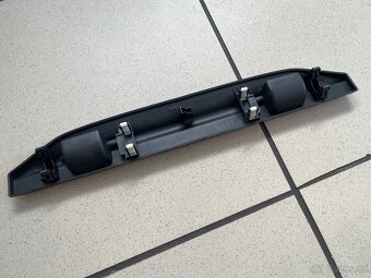 drzak vetrne clony - mazda mx5 NC - 3