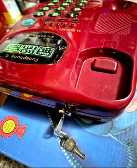 Stolní kabelový telefon - 3