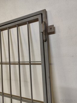 Bezpečnostní kovová mříž - 3