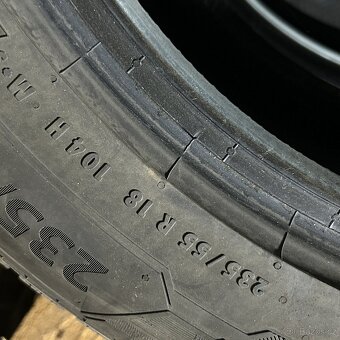 Zimní pneu 235/55 R18 104H XL Barum 6,5-7mm - 3