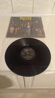 Prodám LP Plexis půlnoční rebel - 3