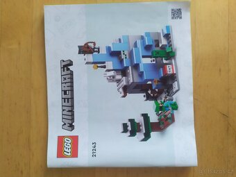 LEGO Minecraft 21243 Ledové hory - 3