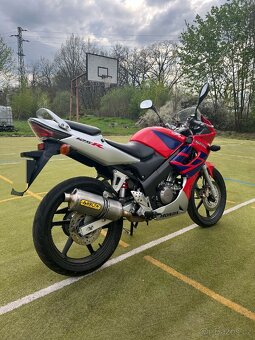 Honda cbr 125r - 3