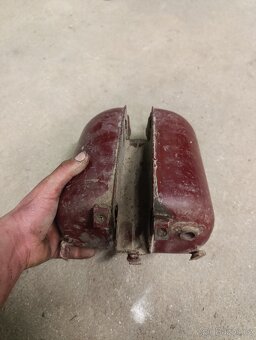 Nádrž Jawa 550 - 3