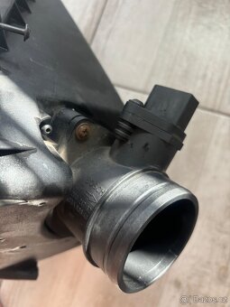 Víko ventilů,Váha vzduchu - 3